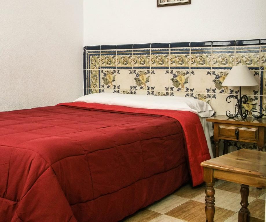 Pension Ciudad Navarro Ramos กรานาดา ห้อง รูปภาพ