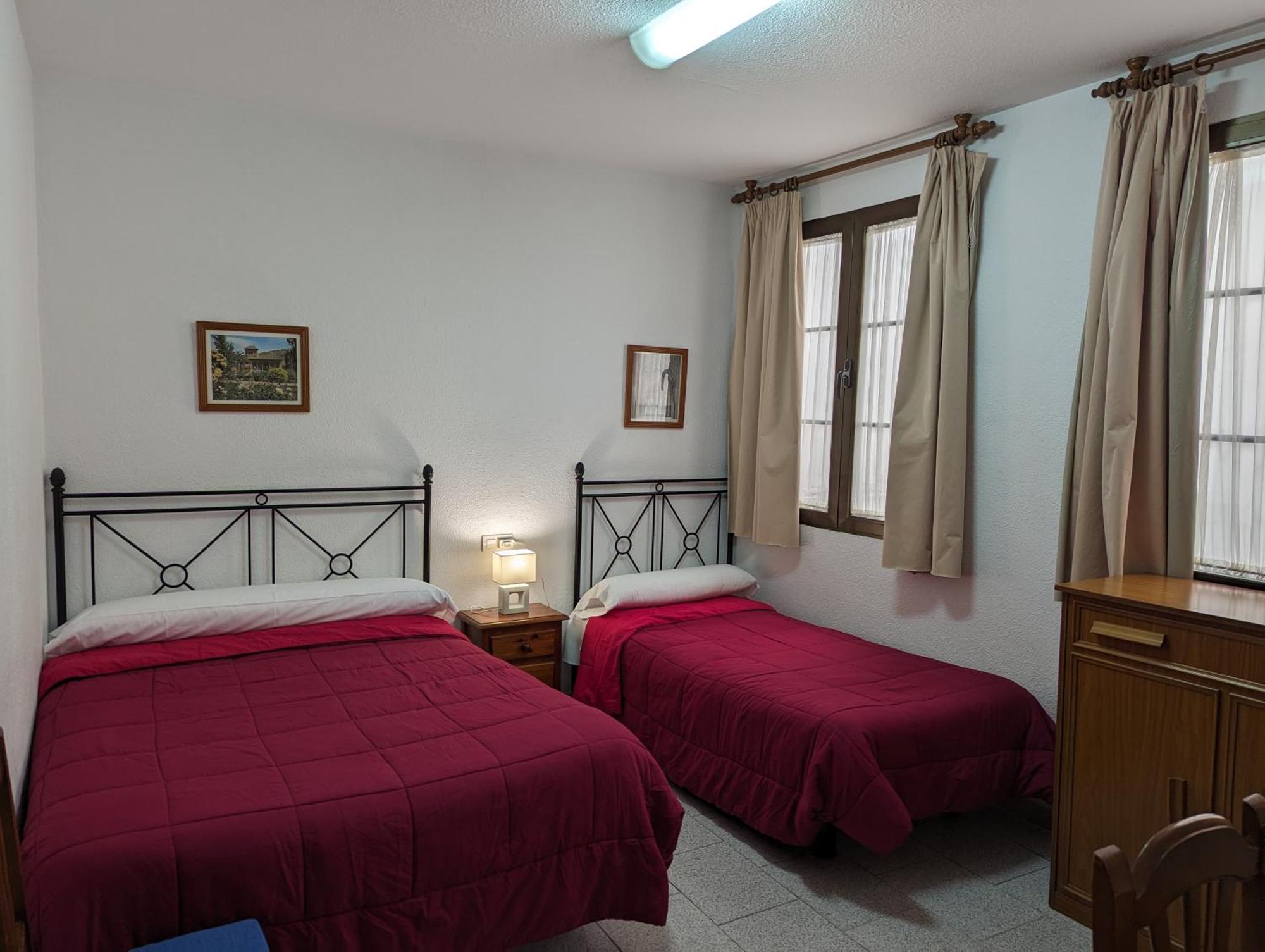 Pension Ciudad Navarro Ramos กรานาดา ภายนอก รูปภาพ