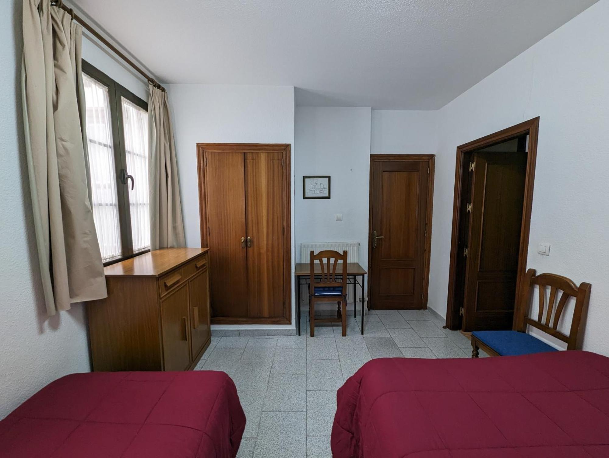 Pension Ciudad Navarro Ramos กรานาดา ภายนอก รูปภาพ