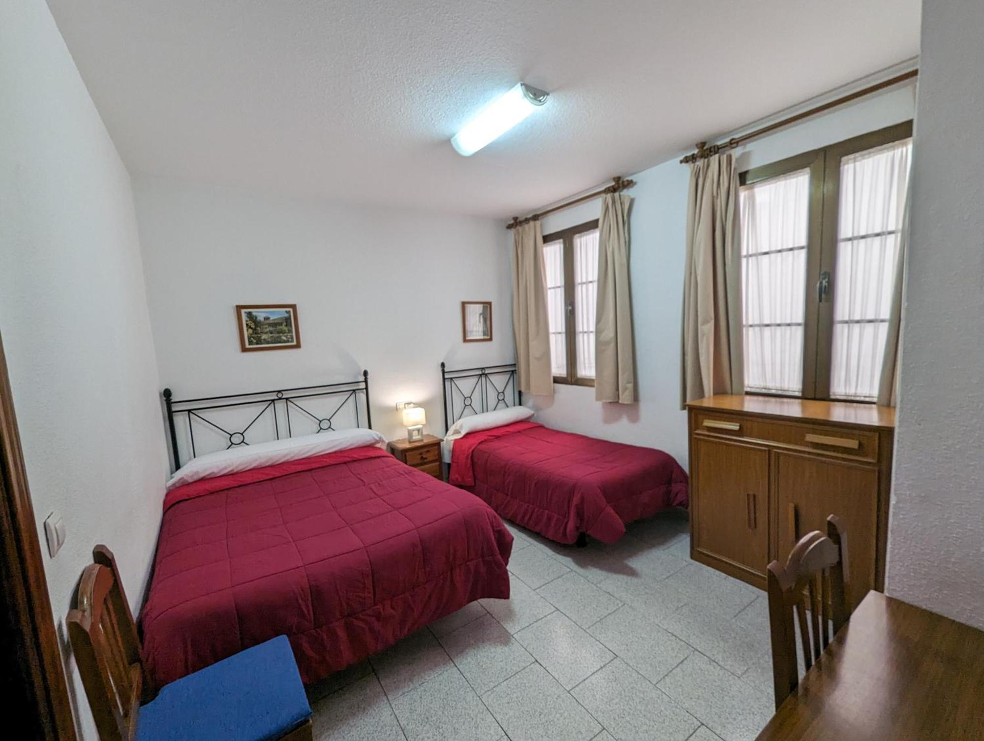 Pension Ciudad Navarro Ramos กรานาดา ภายนอก รูปภาพ