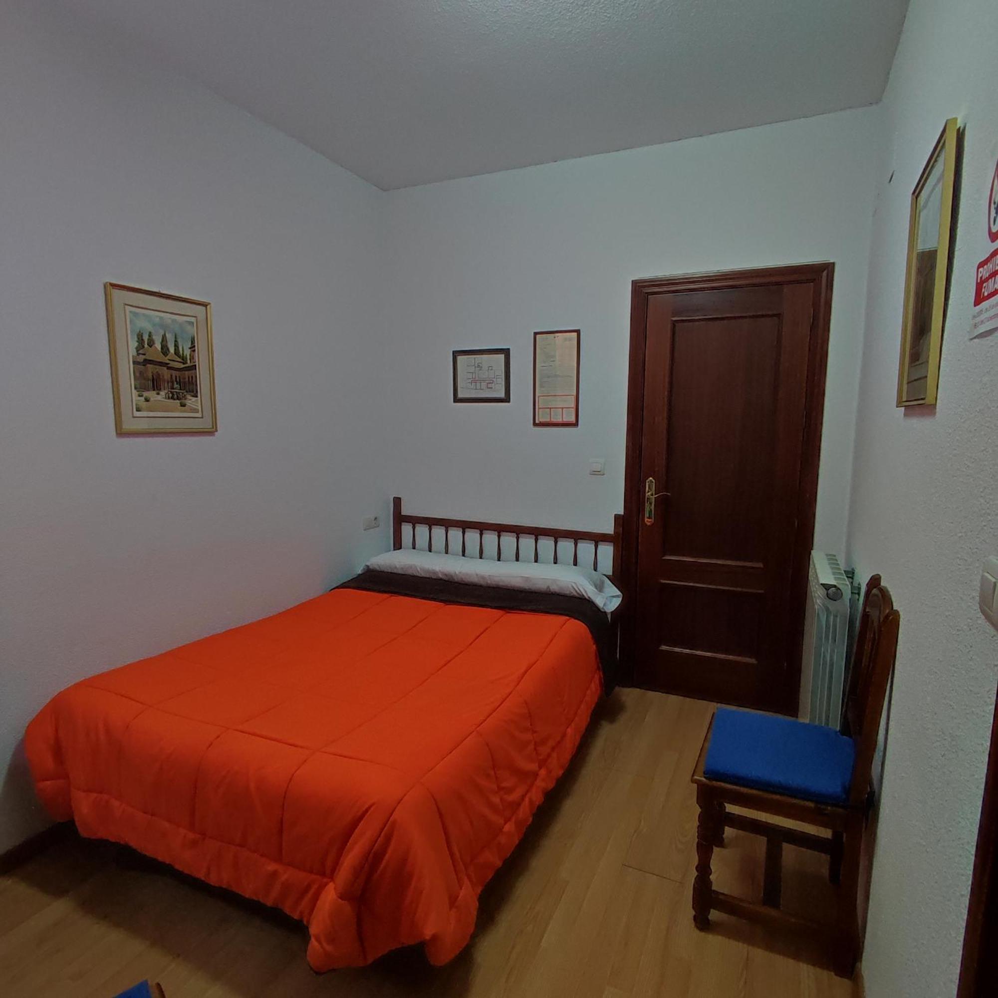 Pension Ciudad Navarro Ramos กรานาดา ภายนอก รูปภาพ