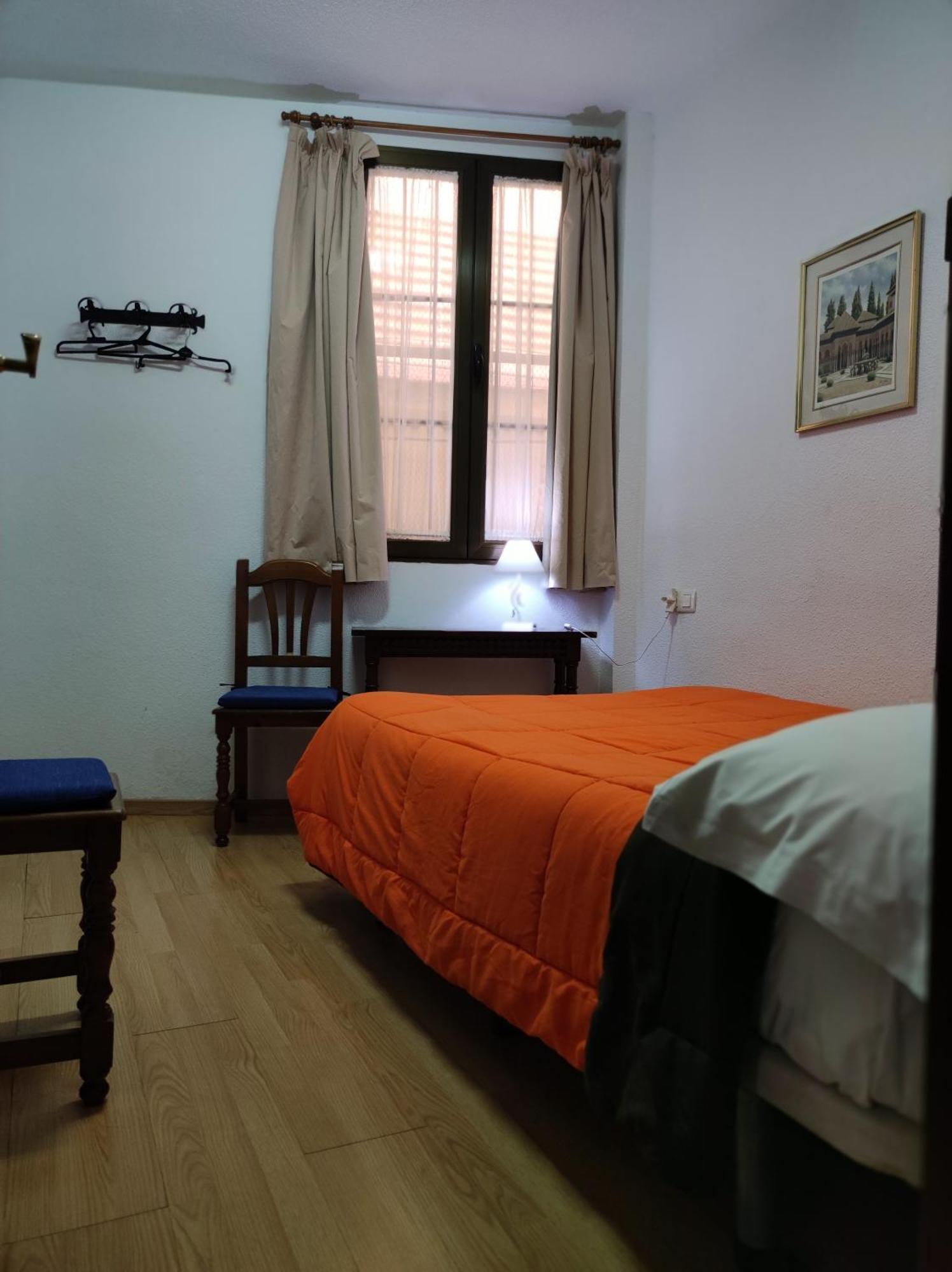 Pension Ciudad Navarro Ramos กรานาดา ภายนอก รูปภาพ