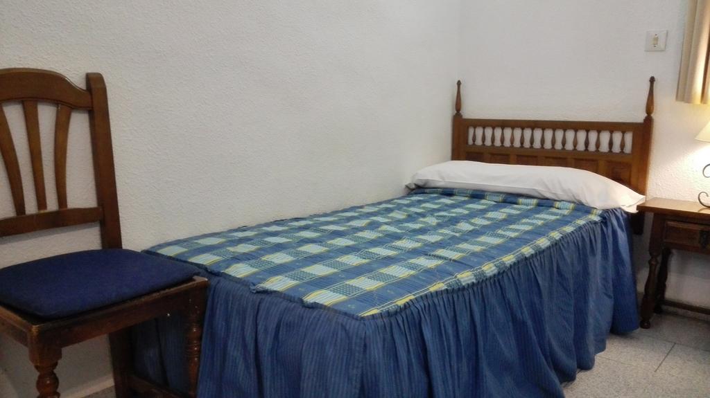 Pension Ciudad Navarro Ramos กรานาดา ภายนอก รูปภาพ