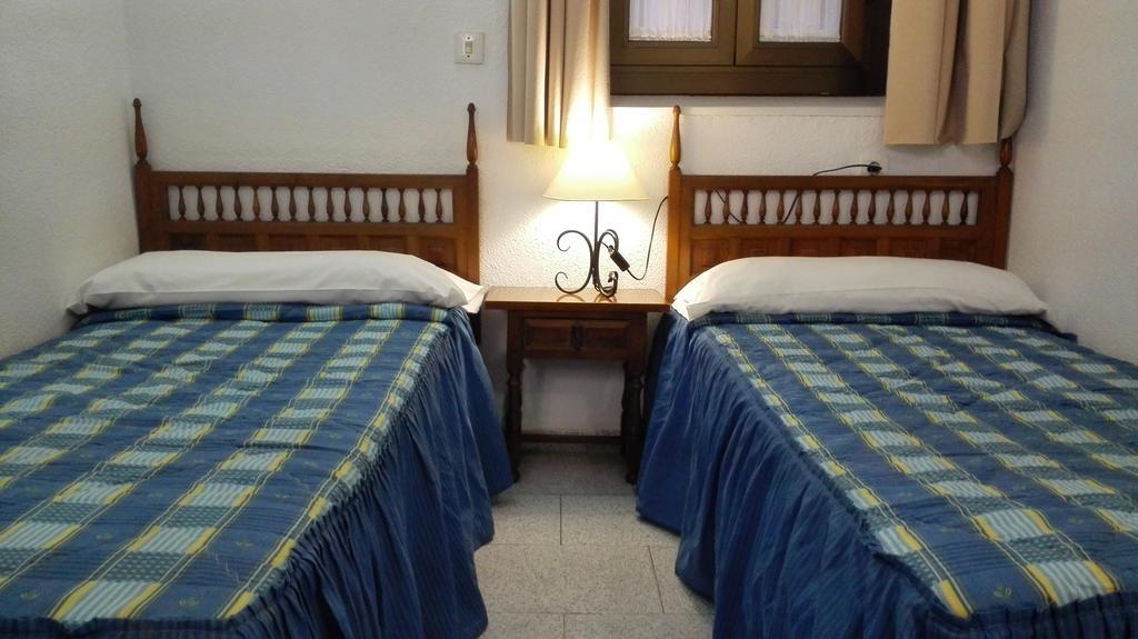 Pension Ciudad Navarro Ramos กรานาดา ภายนอก รูปภาพ