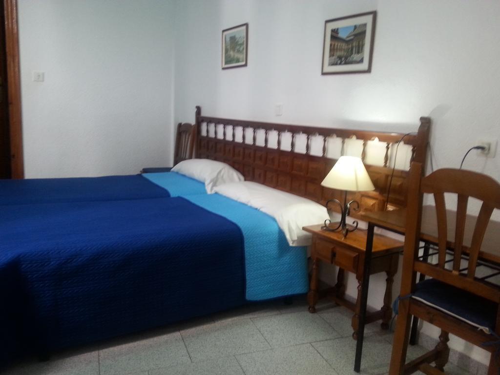 Pension Ciudad Navarro Ramos กรานาดา ภายนอก รูปภาพ